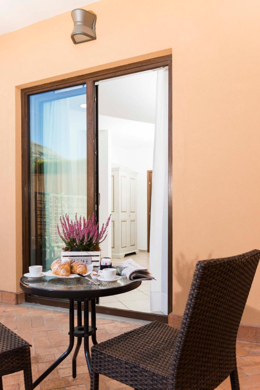 Tenuta D'Amore San Mango Piemonte Esterno foto