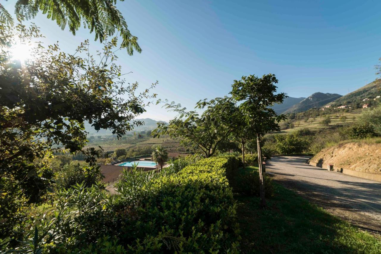 Tenuta D'Amore San Mango Piemonte Esterno foto
